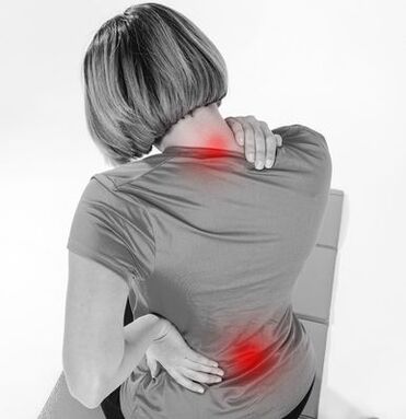 Dolor en el cuello y la espalda.