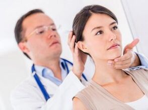 Diagnóstico de osteocondrosis cervical en cita con un neurólogo.
